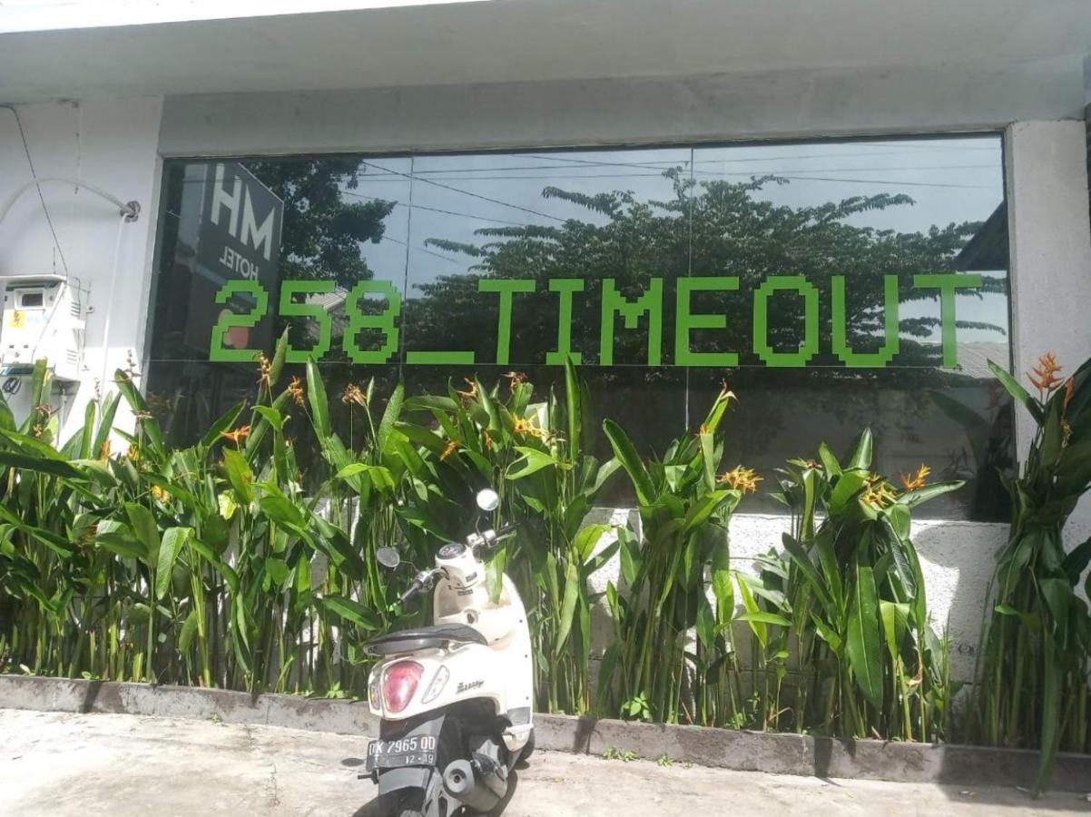 258 Timeout Aparthotel Kerobokan  Bagian luar foto